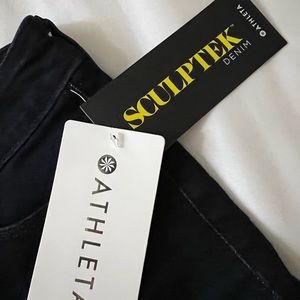NWT Athleta Sculpting Jeans